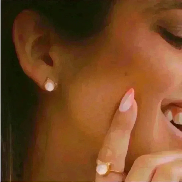 Pura Vida Jewelry - Kitty Pura Vida Earrings​